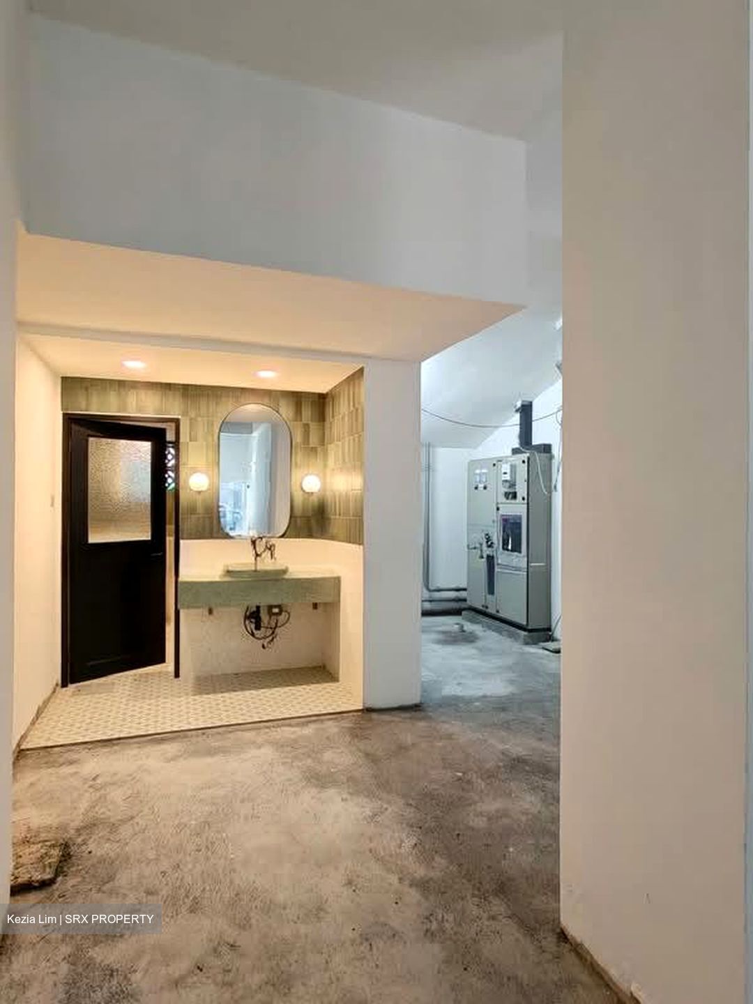Lorong Telok (D1), Retail #555847291